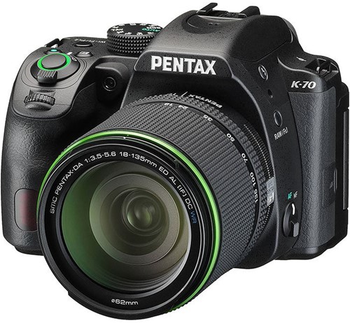 Pentax K-70 + 18-135mm