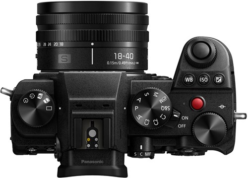 Panasonic LUMIX S5D Black + S 18-40mm f/4.5-6.3-2