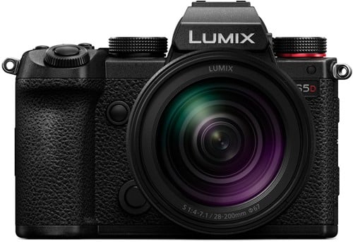 Panasonic LUMIX S5D Black + S 28-200mm f/4-7.1