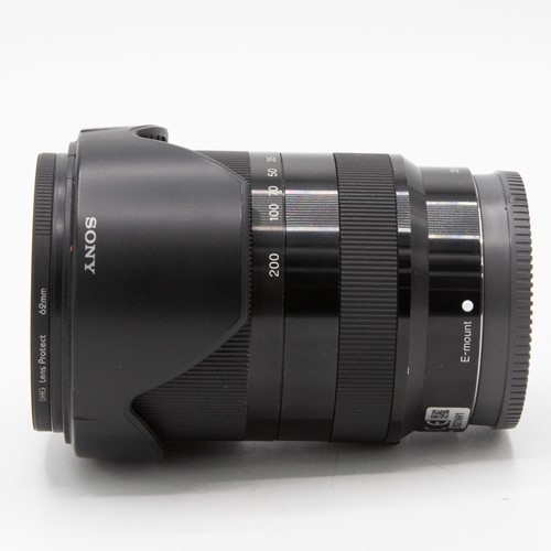 Sony SEL 18-200mm f/3.5-6.3 (occ_6289)-2