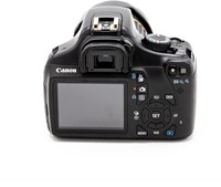 Canon EOS 1100D + Tamron 18-200mm-2