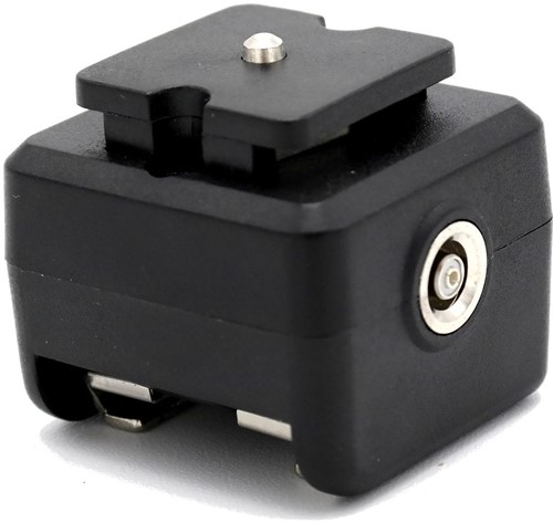 Caruba hotshoe adapter (middencontact naar X Contact)