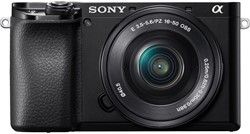 Sony a6100 + 16-50mm Zwart