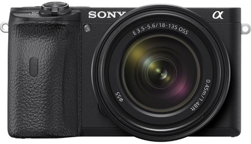 Sony a 6600 + 18-135mm Zwart