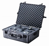 Peli 1600 Black Foam-3