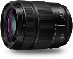 Panasonic Lumix S 28-200mm f/4.5-7.1 Macro OIS Foto de Vakman
