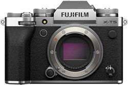 Fujifilm X-T5-XF16-50 Silver
