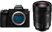Panasonic LUMIX S5 II + 24-105mm f/4.0 Macro OIS L-Mount