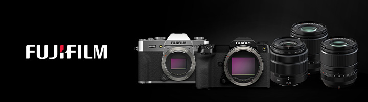 Fujifilm is opgericht in 1934 en is bekend geworden met zijn filmmateriaal en camera’s. Van professionele systeem camera’s tot en met trendy compact camera’s. Het maakt bij Fujifilm niet uit hoe je fotografeert als u het maar fotografeert. De digitale camera’s van Fujiflim zijn compact, gebruiksvriendelijk en inzetbaar in alle omstandigheden.
