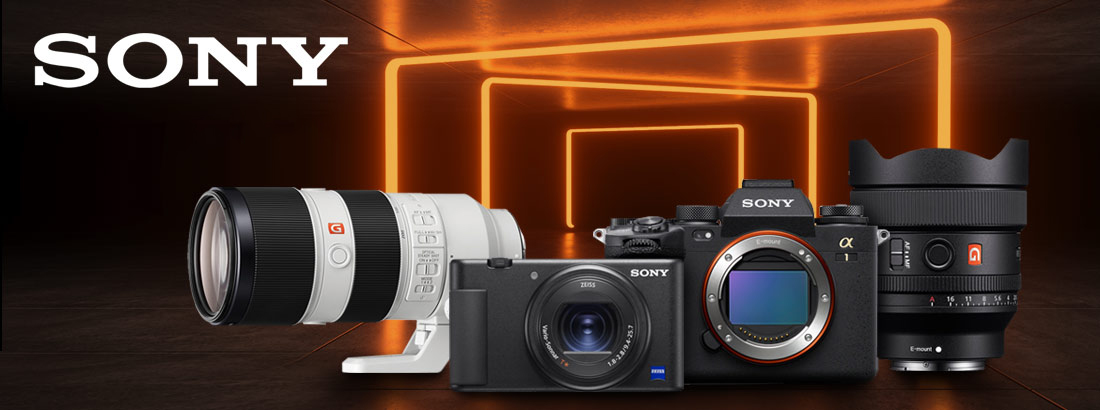Sony heeft op cameragebied voor iedereen wat te bieden. Al vanaf 1996 is Sony actief met produceren van verschillende digitale camera’s. De Sony A7 en de Sony A7 II zijn hier bekende voorbeelden van. Sony heeft op cameragebied voor iedereen wat te bieden. Al vanaf 1996 is Sony actief met produceren van verschillende digitale camera’s. Zo geven ze u verschillende keuzemogelijkheden voor een systeemcamera zoals de SLR of een compactcamera, voor ieder wat wils. Zo is er de NEX productlijn die de kw